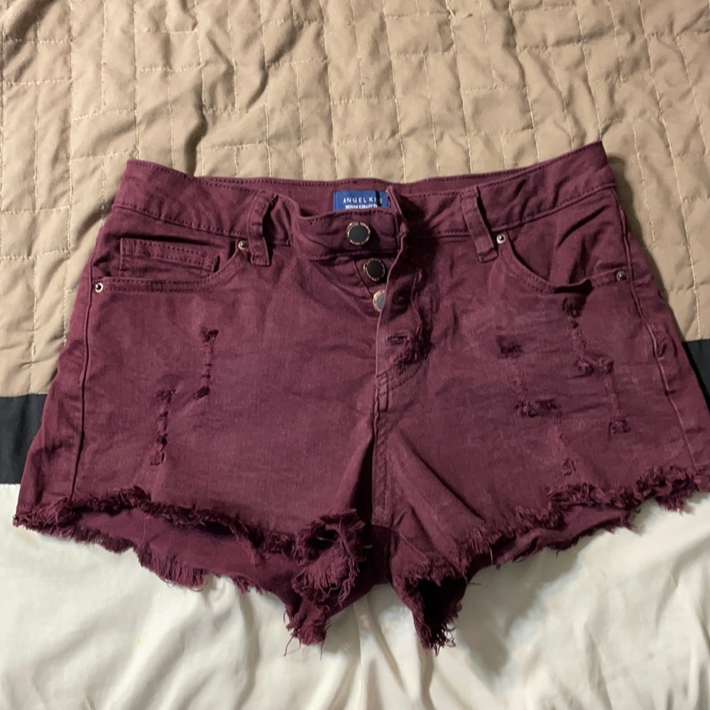 Angel kiss shorts